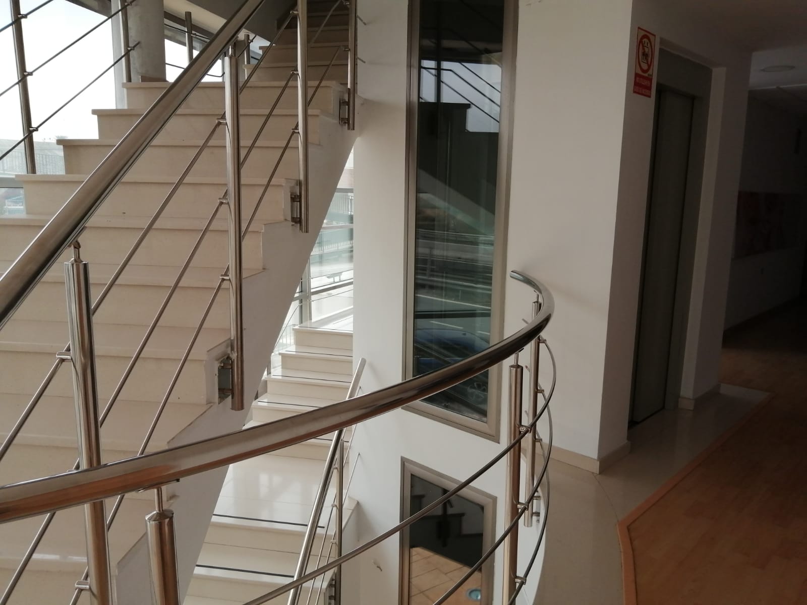 Escaleras 2 Hotel El Cruce de la Moraleda